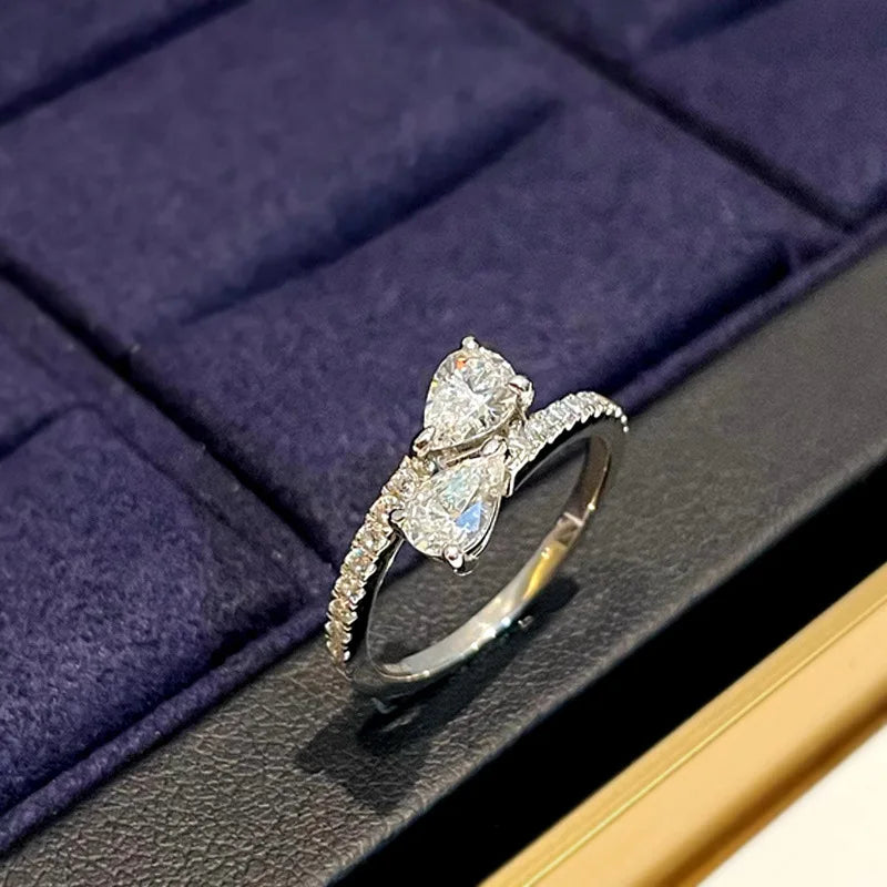 Q408 White Gold Diamond Ring Pear Cut Natural Diamond Engagement Ring For Women D Color Side Stones